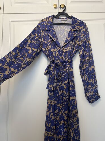 фиолетовое платье: Повседневное платье, Турция, Осень-весна, Длинная модель, Атлас, L (EU 40)