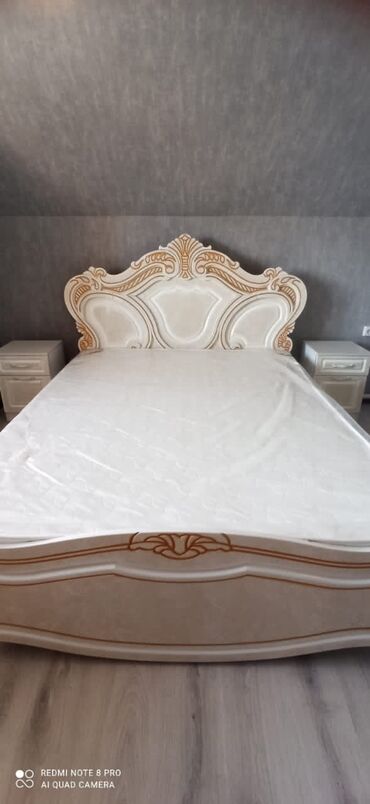 спальный кроват: Спальный гарнитур, Двуспальная кровать, Шкаф, Комод, цвет - Белый, Новый