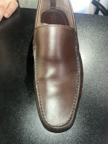 kişi üçün qəhjvəyi sapoqlar: Florsheim Imperial markalı, qəhvəyi rəngli dəri mokasinlər. Rahat və