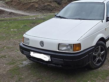 devo lasetti: Volkswagen Passat: 1990 г., 1.8 л, Механика, Бензин, Седан — 1