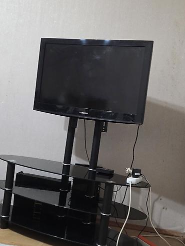 Samsung televizor və şüşə/stend kombinasiyası - Televizor: Samsung lalafo.az -da Samsung televizor və şüşə/stend kombinasiyası - Televizor: Samsung
