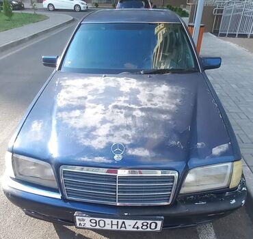 Mercedes-Benz C-Class: 2 l | 1995 il Sedan
