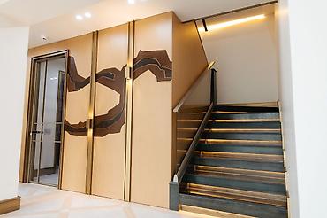 bartee: 2 556 000 AZN 213 m² Sahə Çıxarış Təmir Satılır obyekt 213 m², Ağ — 6