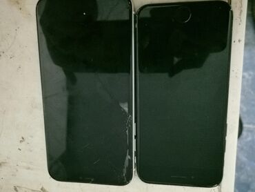 srtuk guma je: IPhone 11, Broken phone