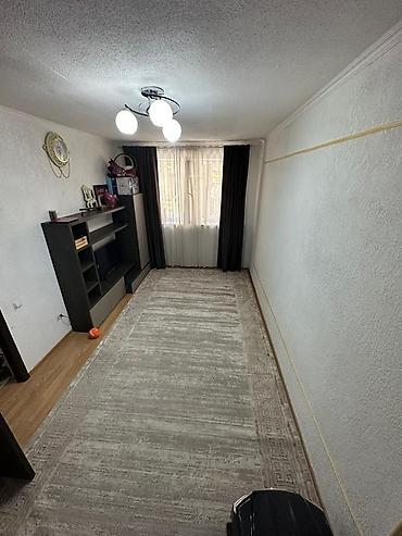 Продажа квартир: 1 комната, 38 м², Индивидуалка, Цокольный этаж этаж, Старый ремонт — 1