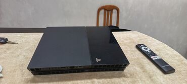 внешний жесткий диск баку: Sony PlayStation 4 (orijinal “Fat” model) - Rəng: qara, mat + parlaq