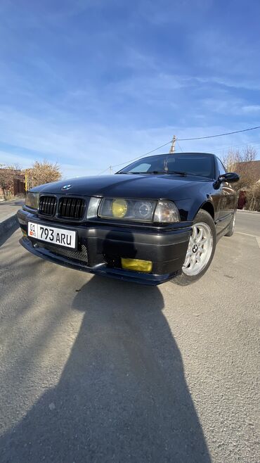 BMW: BMW 325: 1991 г., 2.5 л, Механика, Бензин, Седан