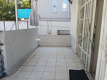 Otaqların uzunmüddətli kirayəsi: - 2 ayrı yataq otağı: hər otaqda tək nəfərlik dəmir çarpayılar — 8