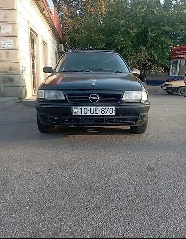 opel vectra b: Opel Astra: 1.8 l | 1985 il Universal — 1