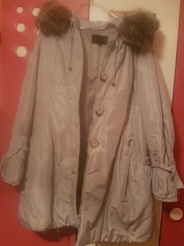 Куртки: Продаю куртку подклад натуральная Пихора, состояние отличное.,размер