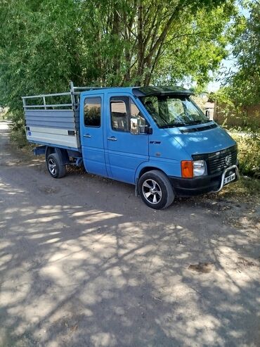 подушки для сидений: Volkswagen Crafter: 1999 г., 2.5 л, Механика, Дизель
