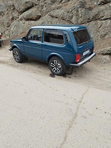 maşın vaz: VAZ (LADA) 4x4 Niva: 1.7 l | 2015 il 14600 km Ofrouder/SUV — 4