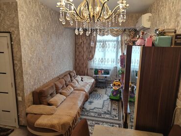 Qonaq otağı dəstləri: Masazır, Akim Abbasov küçəsində 3 mərtəbəli yeni tikili binanın 3-cü — 9