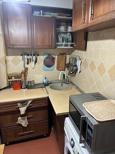 130000: 3 комнаты, 70 м², ул. Калык Акиева Индивидуалка, 1 этаж — 2