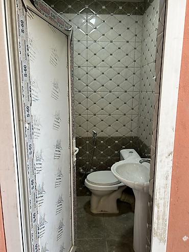 gence emlak instagram: 1 otaqlı həyət evi - Plan: kiçik həyət qapısından giriş, dəhlizdən — 6