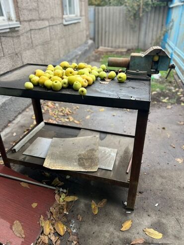 столярные инструменты: Металлический слесарный верстак с тисками - Прочная сварная