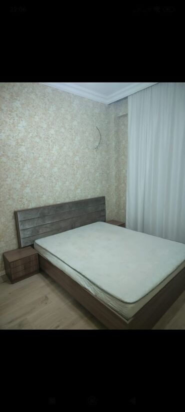 Divan və kreslo dəstləri: İşlənmiş, İkinəfərlik çarpayı, Matras ilə, Siyirməsiz