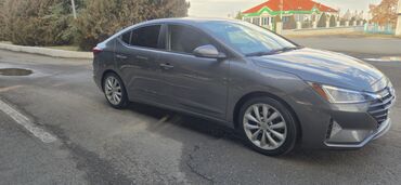 Hyundai: Hyundai Elantra – zərif və dinamik sedan - Kuzov: 4 qapılı sedan — 12