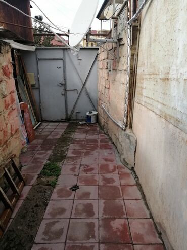 Həyət evləri və villaların satışı: M.Ə. Rəsulzadə qəs. 2 otaqlı, 80 kv. m, Kredit yoxdur, Orta təmir — 5