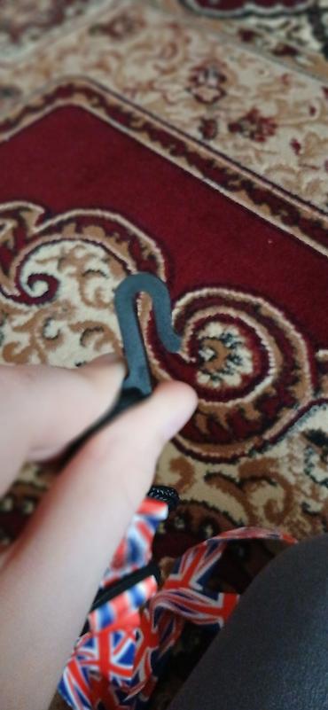 ukulele gitar: Ukulele – sopran ölçü - Korpus: təbii ağac örtüklü,o rezonans deşik — 8