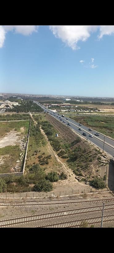 Kommersiya daşınmaz əmlakının satışı: TECILI SATILIR. Binada yaṣayiṣ var. QAZ, İṢIQ SU daimi var. Lift var — 12