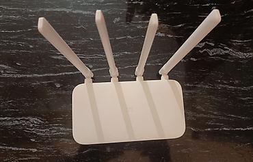 Xiaomi Mi Router 4A - Model: Mi Router 4A (R4AC qeyd olunur etiketdə)
