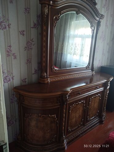 Komodlar: İşlənmiş, Güzgülü — 8