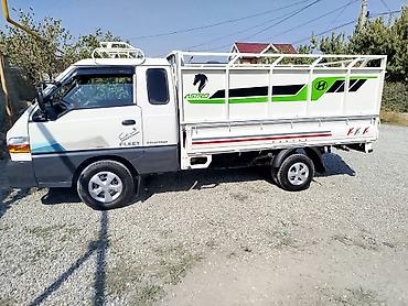 Hyundai Porter: 2001 г., 2.6 л, Механика, Дизель