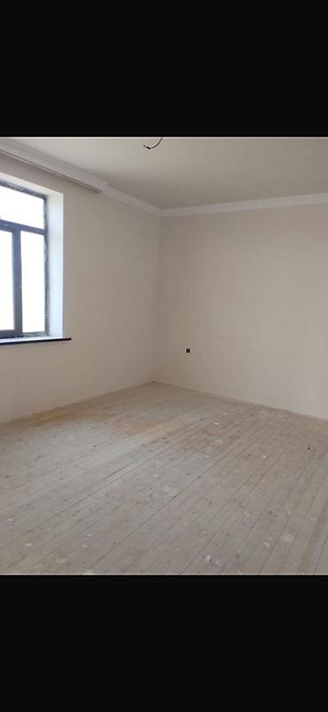 salyanda satılan evlər: 4 otaqlı, 10 kv. m, Yeni təmirli — 10