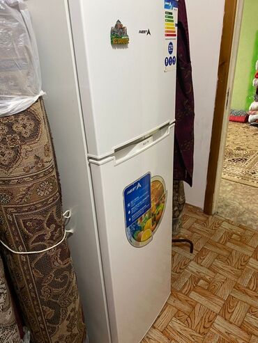 холодильник колдонулган: Муздаткыч Avest, Колдонулган, Эки эшиктүү, Low frost, 60 * 160 * 60