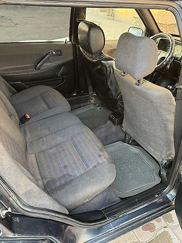 Volkswagen: Volkswagen Passat Variant: 1992 г., 1.8 л, Механика, Бензин, Универсал — 24