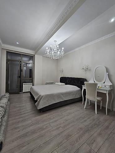 Долгосрочная аренда квартир: 4 комнаты, Риэлтор, Без подселения, С мебелью полностью — 3