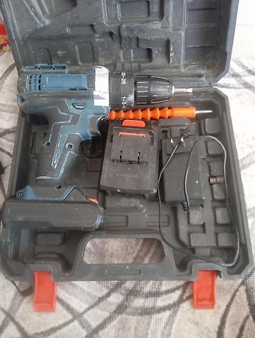 корпо: Аккумуляторная дрель‑шуруповёрт в кейсе Комплектация: - — 2