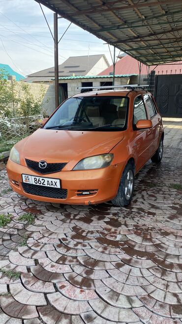 машина урал: Mazda Demio: 2003 г., 1.3 л, Автомат, Бензин, Хэтчбэк