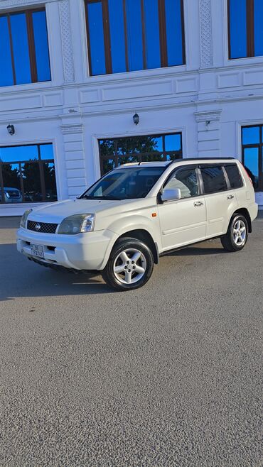 Nissan: Nissan X-Trail: 2 l | 2001 il Ofrouder/SUV