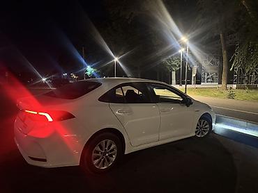 Унаа сатуу: Toyota Corolla: 2021 г., 1.8 л, Вариатор, Гибрид, Седан — 7