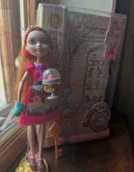 навесные игрушки на кроватку: Кукла Ever After High Холли О’Хэйр🩷:Идеального состояния,стояла в