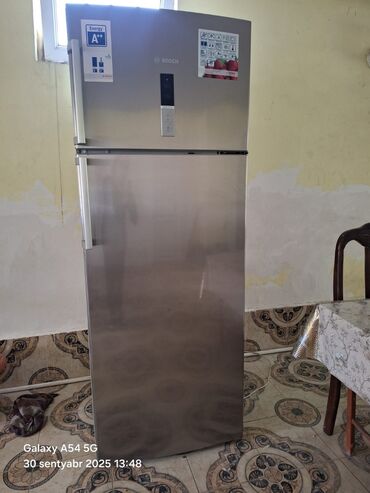 Plitələr və bişirmə panelləri: 2 qapılı Bosch Soyuducu Satılır, rəng - Boz