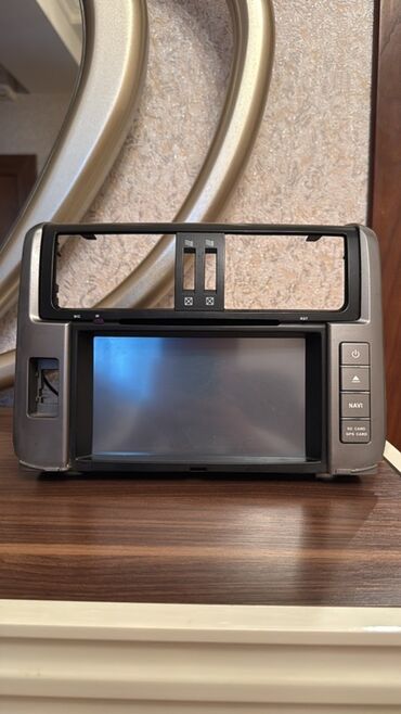 Monitor, Cihaz paneli, LCD displey