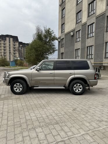 Nissan: Nissan Patrol: 2000 г., 4.5 л, Механика, Газ, Внедорожник