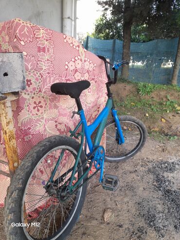 велосипед для девочек: BMX tipli velosiped - Rəng: mavi-yaşıl kombinasiya - Çərçivə: polad