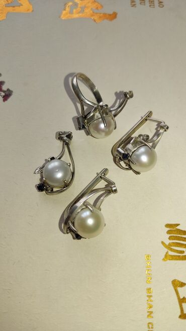бижутерия наборы: Набор из серебра: Серьги, кольцо кулон
Камень: жемчуг