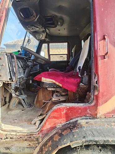 ford yuk: KAMAZ 6x4 dumpper yük maşını - Marka/model: KAMAZ (önü qaldırıla — 4