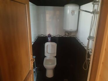 Həyət evləri və villaların satışı: 7 otaqlı, 231 kv. m, Orta təmir — 2