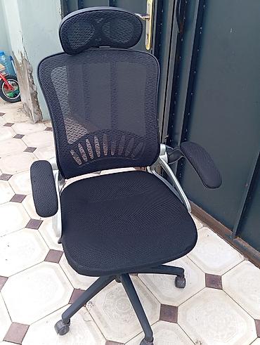 setkalar: Erqonomik ofis kreslosu – nəfəsalan tor material, tənzimlənən hissələr — 1