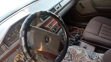 bud e9: Mercedes-Benz W124: 1991 г., 2.3 л, Механика, Бензин, Седан — 3