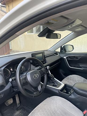 Toyota: Toyota RAV4: 2019 г., 2.5 л, Автомат, Бензин, Кроссовер — 7