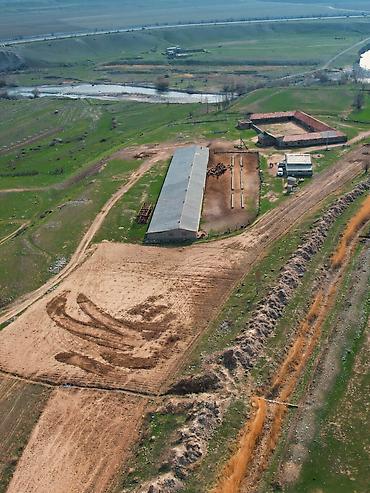 Продажа сельхоз предприятий: Кошара, 82 соток, Действующий, Частично с оборудованием, Электричество — 3