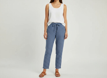 new yorker krótkie spodenki dresowe: Material trousers for women, size M
