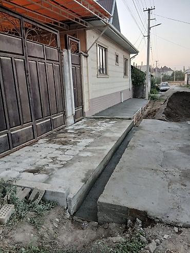Продажа коттеджей и домов: Үй сатылат 5 комнаталуу баардык шарттары менен. Үй жаны салынып буткон — 2
